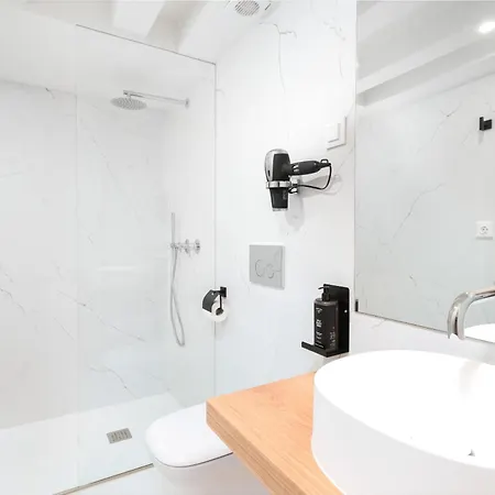 Limehome Porto Rua 31 De Janeiro Exterior photo