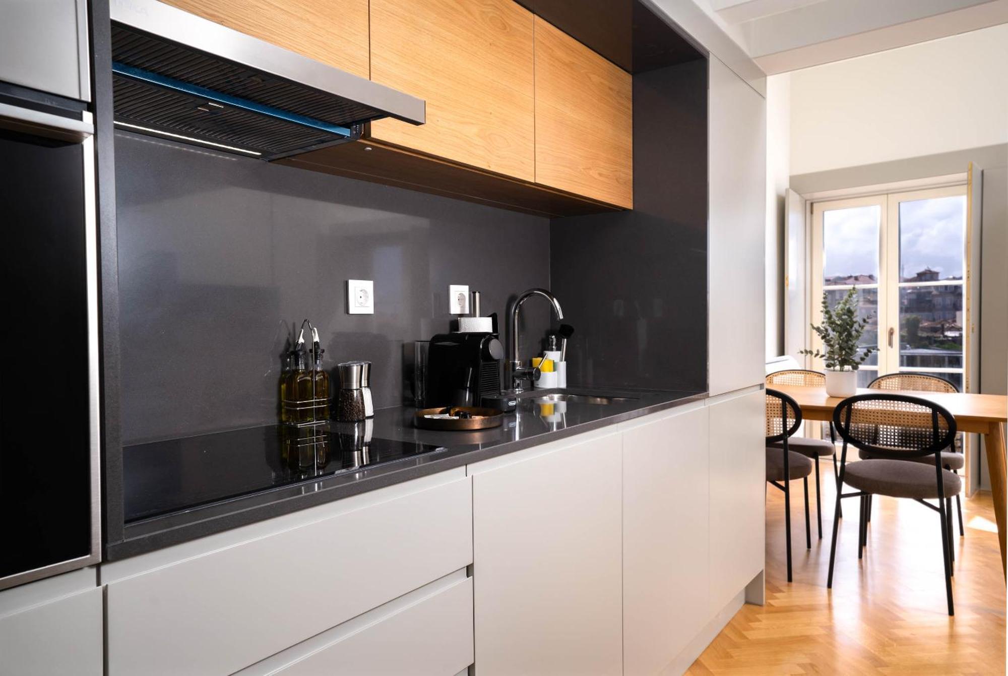 Limehome Rua 31 De Janeiro Apartment Porto